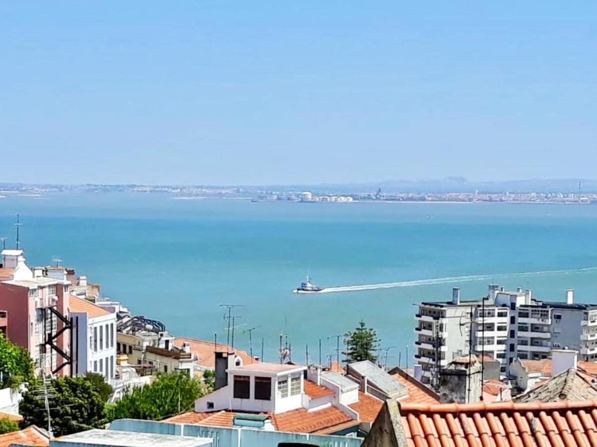 Comfortable Apartment With Balcony And Sea View In Lisbon 50 M² المظهر الخارجي الصورة